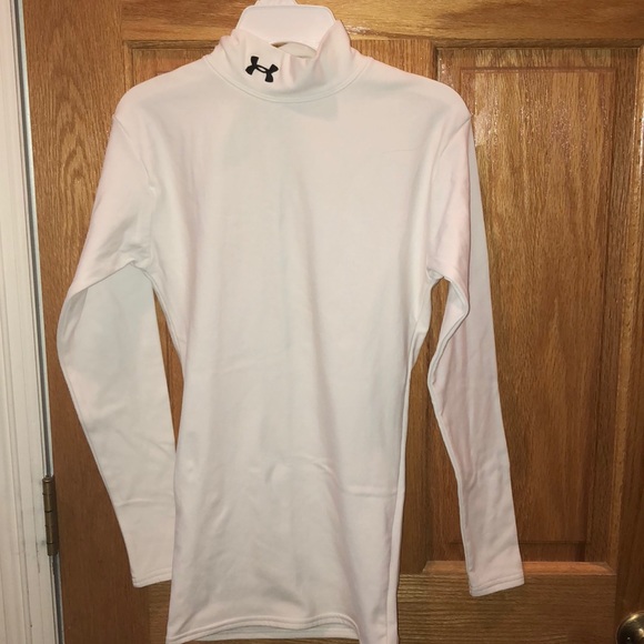 Under Armour Other - Under armor long sleeve shirt